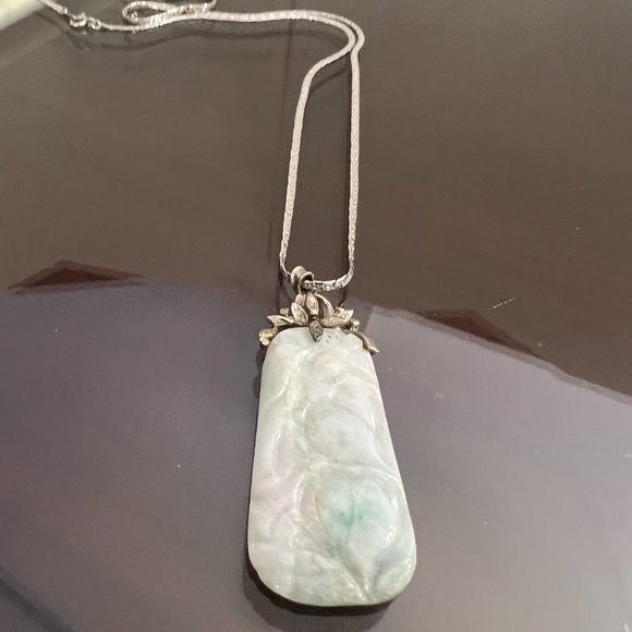 Jade Pendant w/ Silver Necklace! - Picture 4 of 15